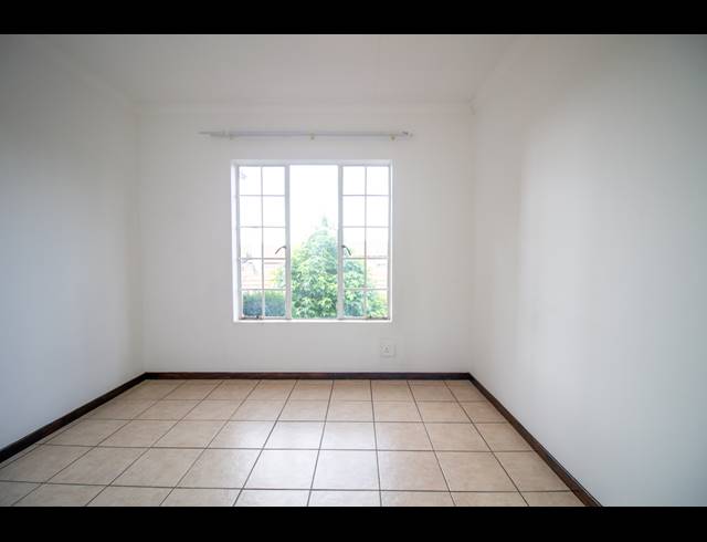 2 BEDROOM APARTMENT FOR SALE IN NOORDWYK
